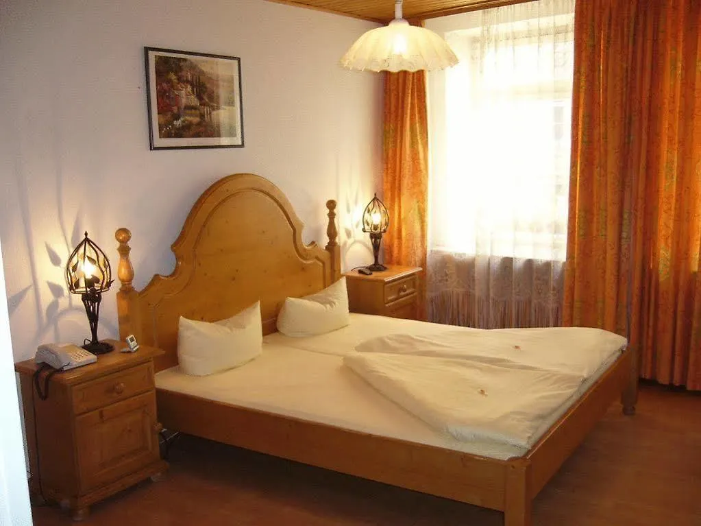 Hotel Atlanta Munich 2*,