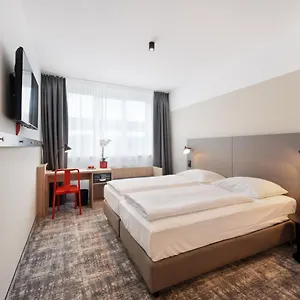 Wyndham Garden Messe **** Мюнхен